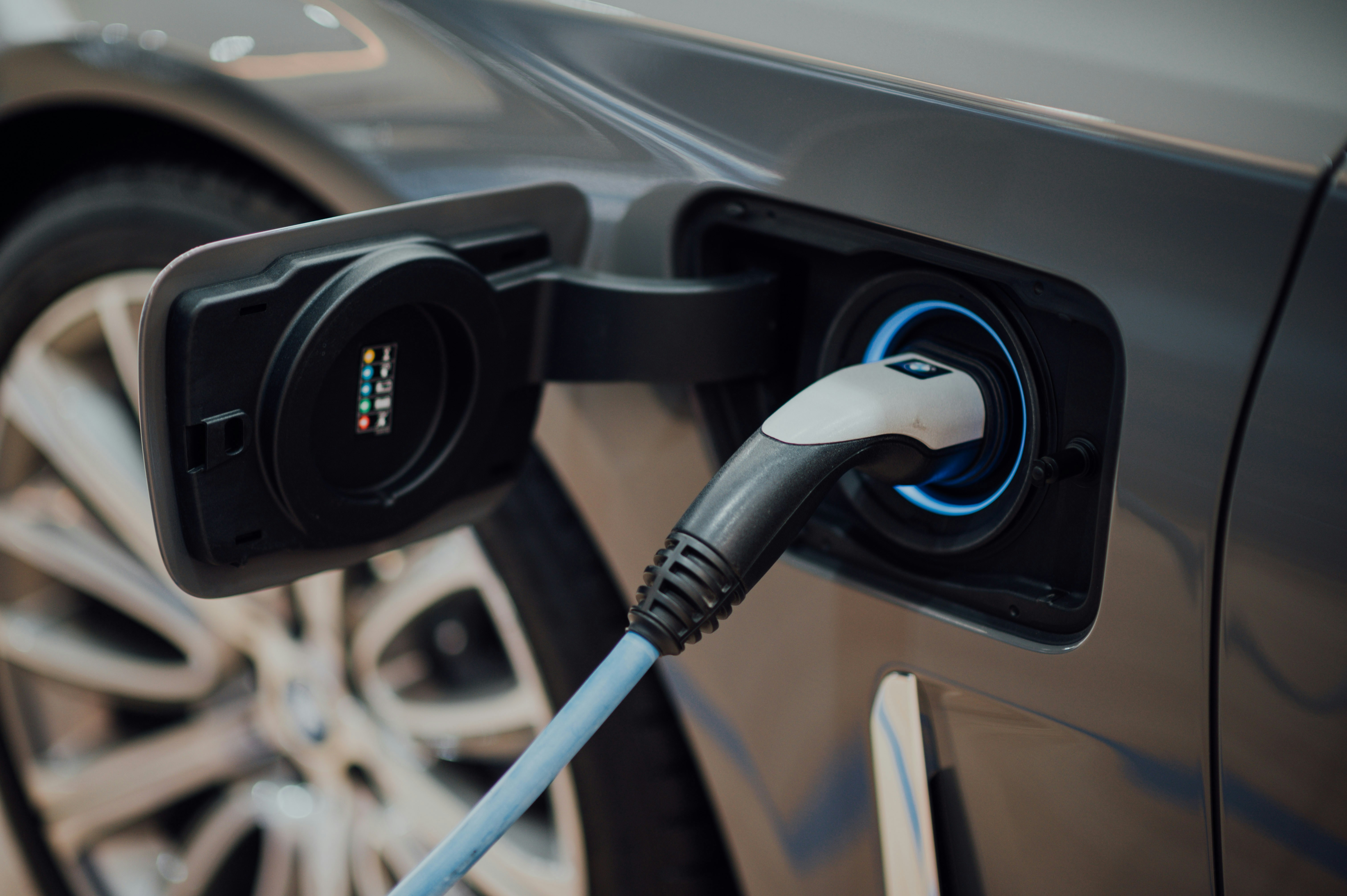 How to Maximize the Life of an EV Battery with Smart Charging
